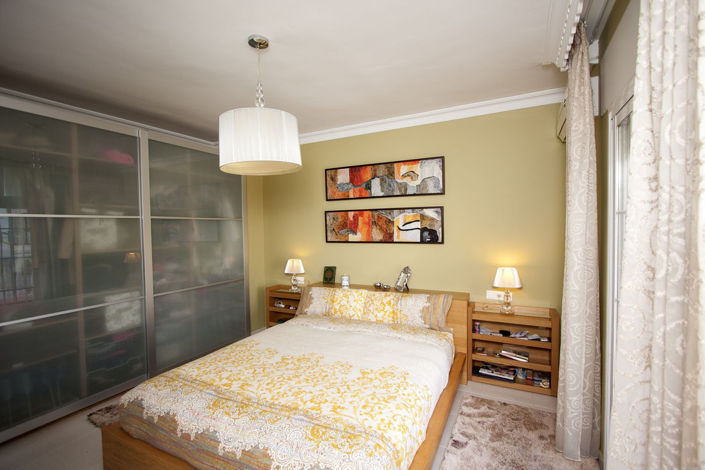 Image No.19-3 Bed Property for sale