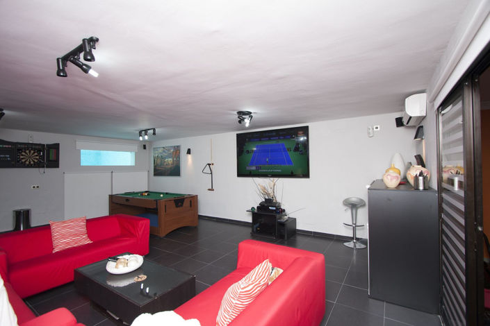 Image No.36-3 Bed Property for sale