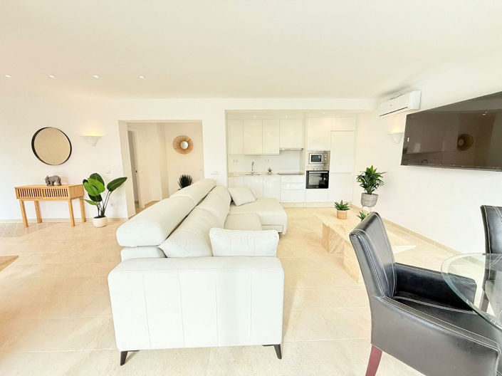 Image No.14-4 Bed Property for sale