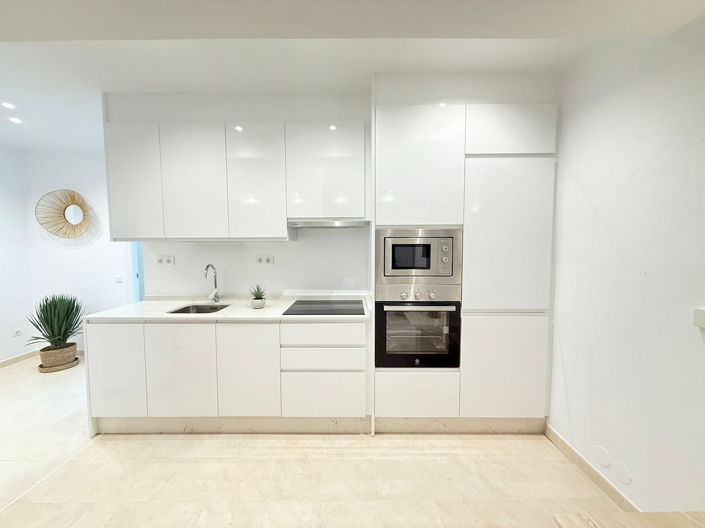 Image No.33-4 Bed Property for sale