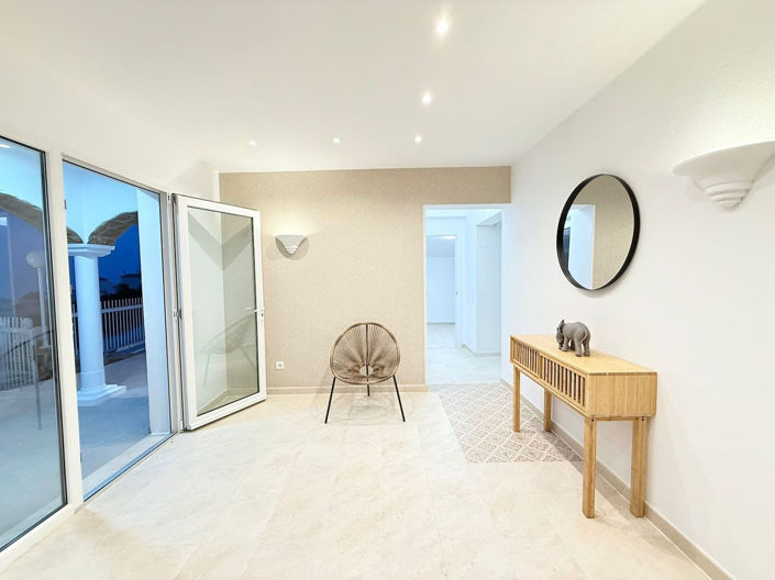 Image No.35-4 Bed Property for sale