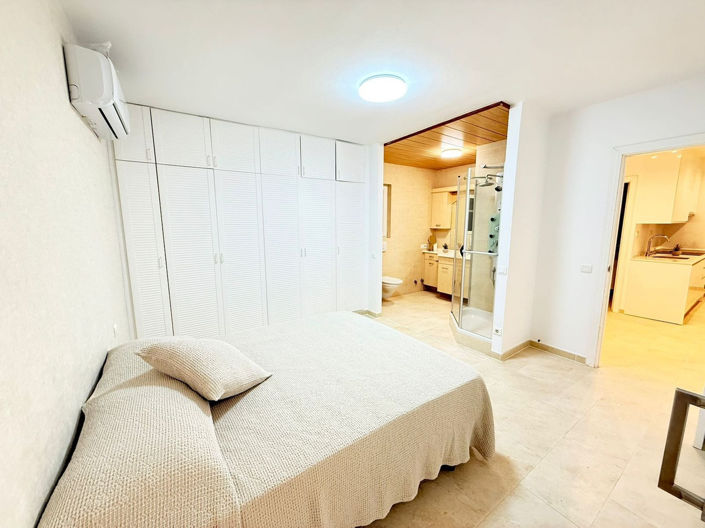 Image No.40-4 Bed Property for sale