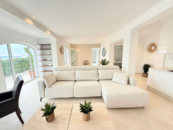 Image No.5-4 Bed Property for sale