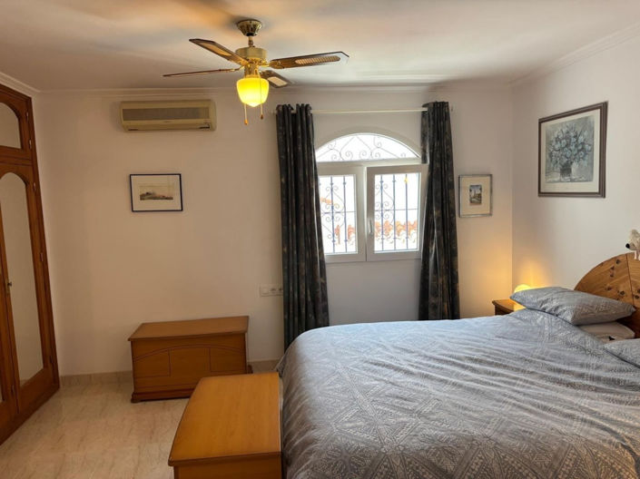 Image No.11-2 Bed Property for sale