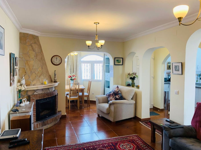 Image No.3-2 Bed Property for sale