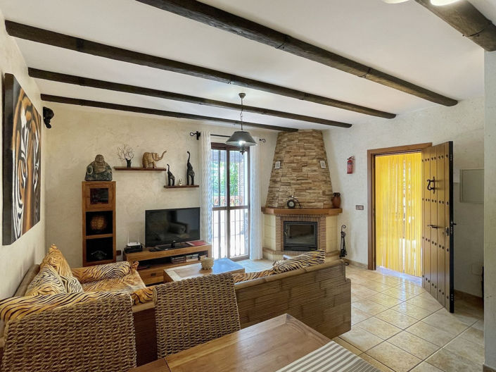 Image No.10-3 Bed Property for sale