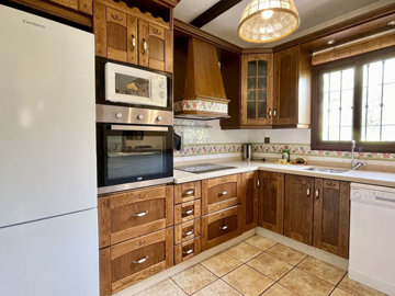 11-20939a0134ad724a8cb2a801094d15a4