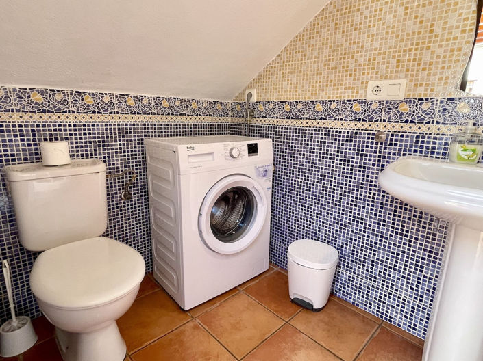 Image No.22-3 Bed Property for sale