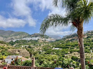 3-e898b2bb2a2fdfd06d2c39894dce8316