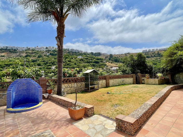 Image No.36-3 Bed Property for sale
