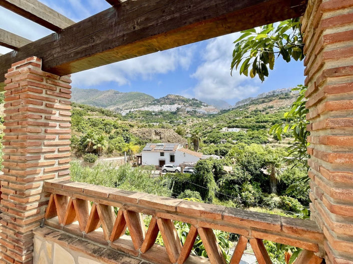 Image No.4-3 Bed Property for sale