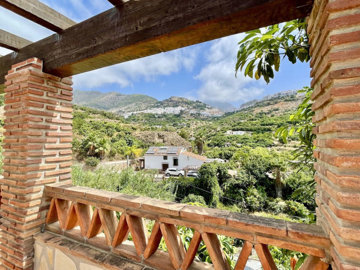 4-c23c0f86247804fa50226aecd8b0b2c8