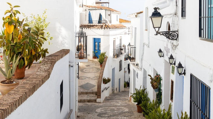 Image No.42-3 Bed Property for sale