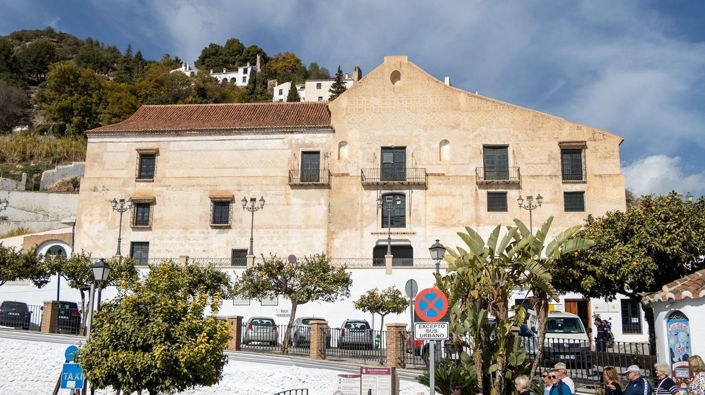 Image No.44-3 Bed Property for sale