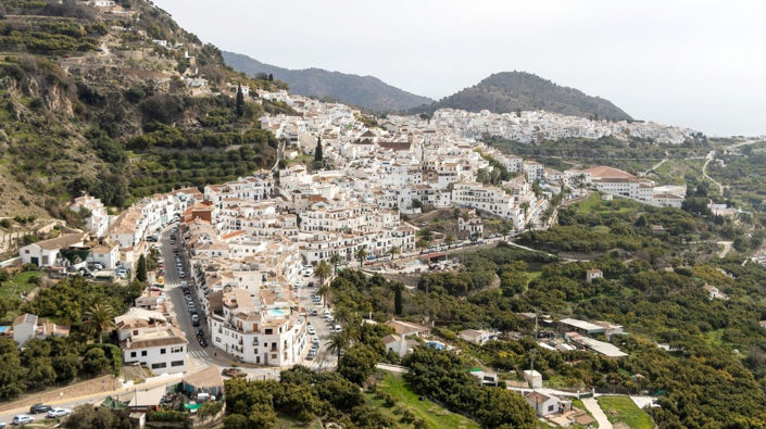 Image No.45-3 Bed Property for sale