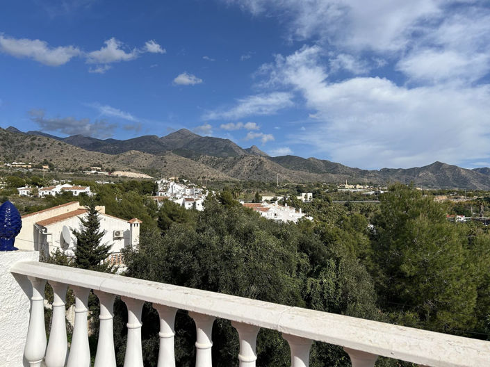 Image No.2-Propriété de 3 chambres à vendre à Nerja