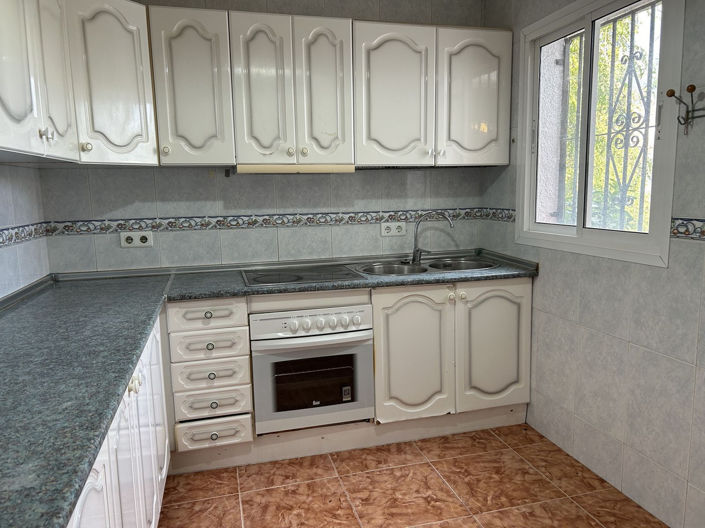 Image No.9-3 Bed Property for sale