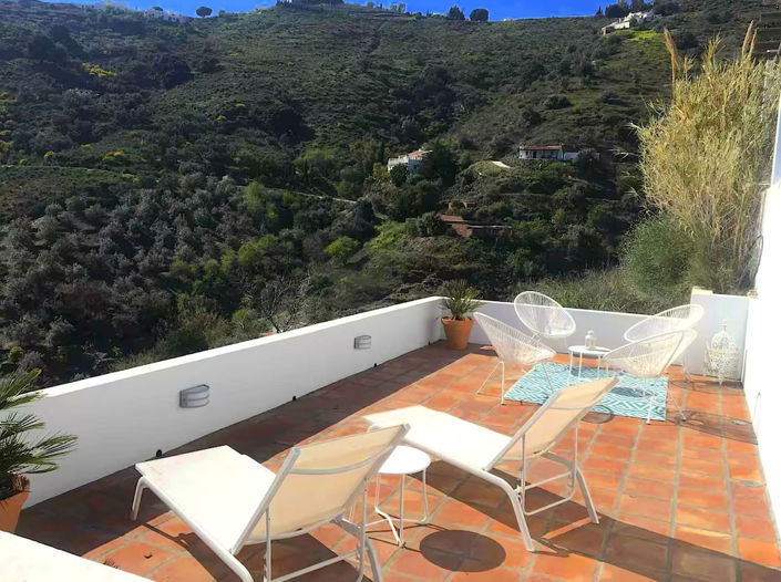 Image No.34-2 Bed Property for sale