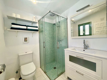 8-e64a9055bba3e77ac8aca3b893cdf826