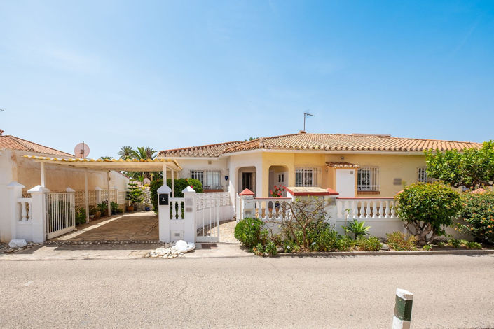 Image No.24-2 Bed Property for sale