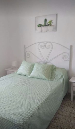 Image No.19-2 Bed Property for sale