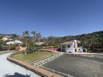 2-5bd7b9d04b45e33852eaf0ec6670150d