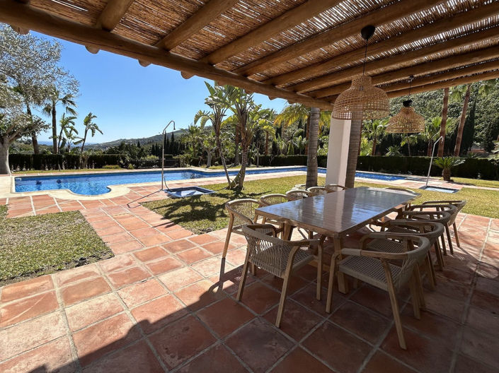 Image No.47-9 Bed Property for sale