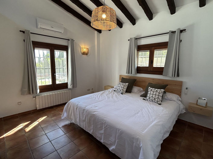 Image No.49-9 Bed Property for sale