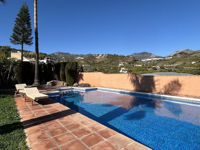 Image No.81-Propriété de 9 chambres à vendre à Frigiliana