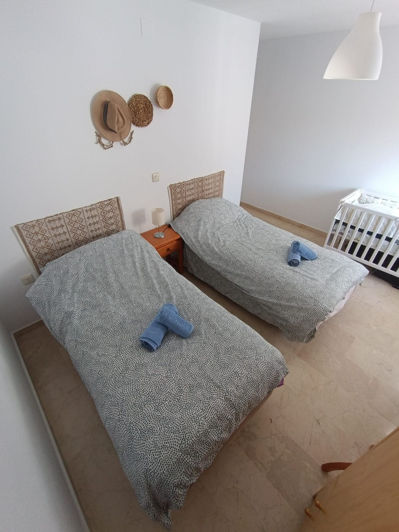 Image No.10-3 Bed Property for sale