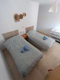 10-bb915d1cb19341576dcdc994b81ab9c5