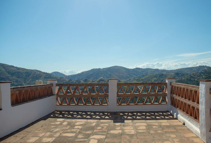 Image No.3-2 Bed Property for sale