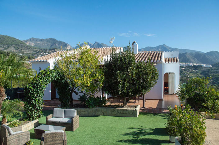 Image No.25-4 Bed Property for sale