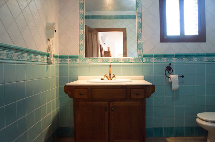 Image No.44-4 Bed Property for sale