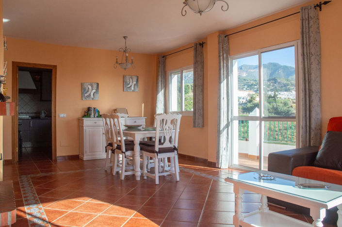 Image No.8-4 Bed Property for sale