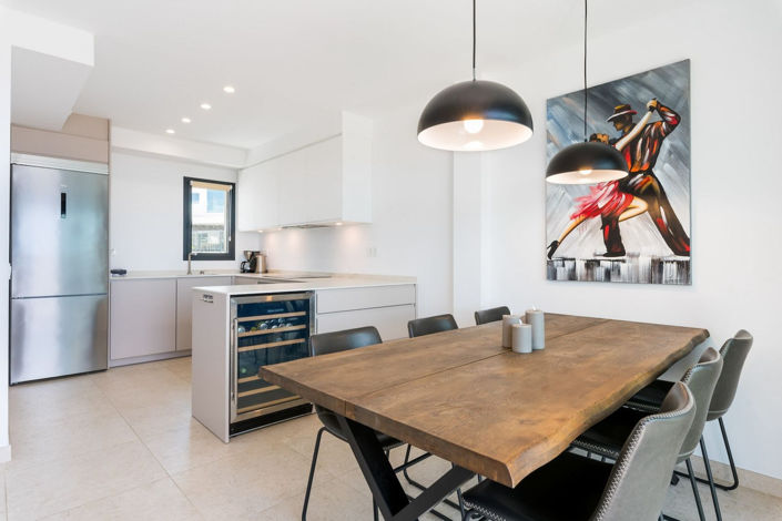 Image No.7-3 Bed Property for sale