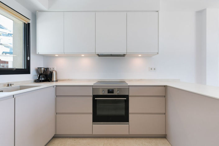 Image No.8-3 Bed Property for sale