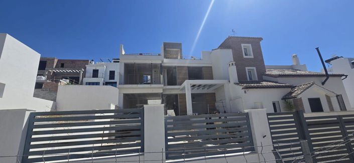 Image No.14-Propriété de 4 chambres à vendre à Nerja