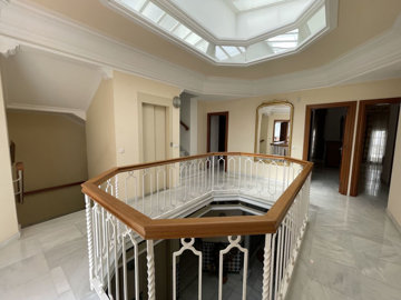 13-5fd73dea700db77384c091ca9818b1a9