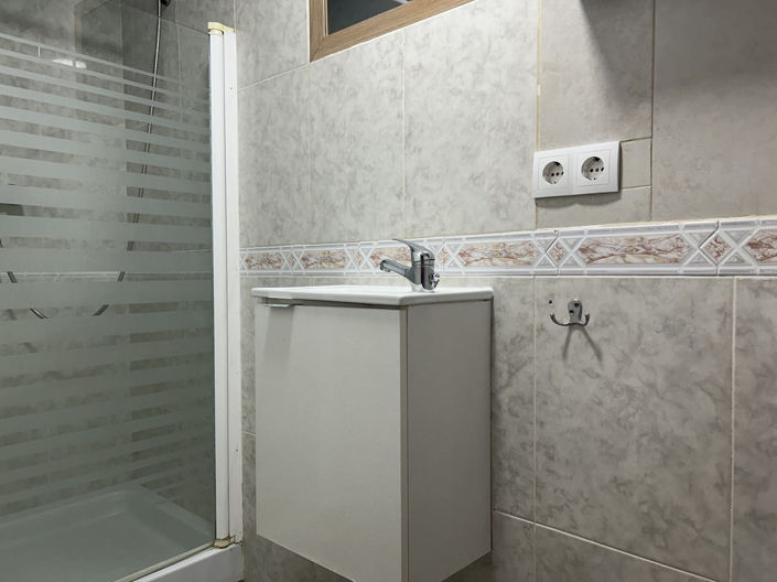 Image No.31-3 Bed Property for sale