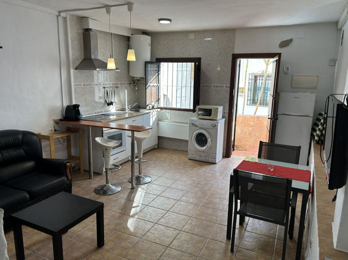 Image No.34-3 Bed Property for sale