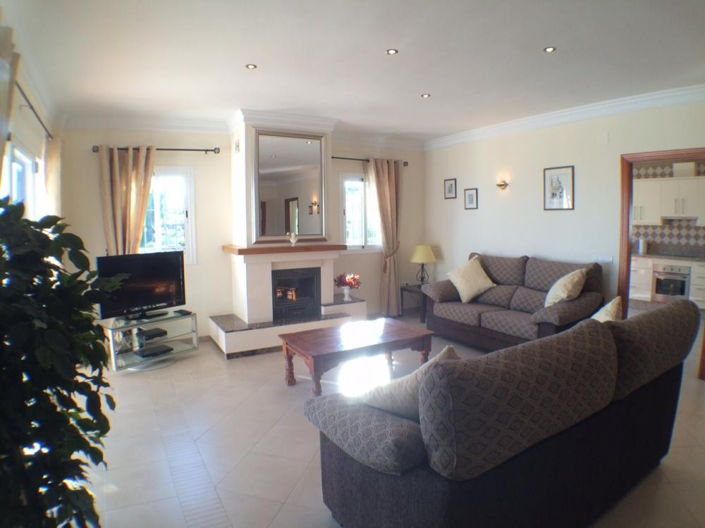 Image No.16-5 Bed Property for sale