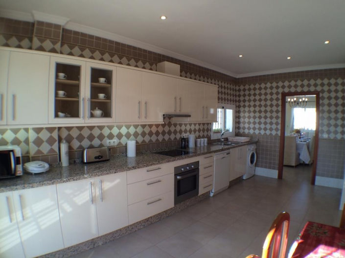 Image No.20-5 Bed Property for sale