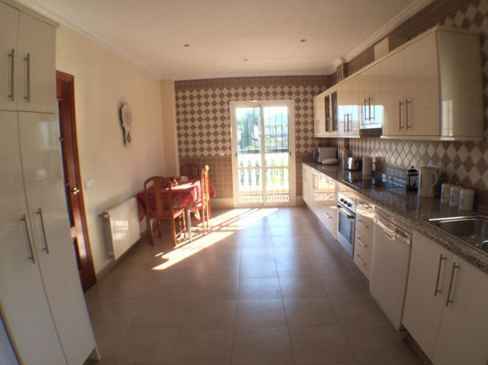 Image No.21-5 Bed Property for sale