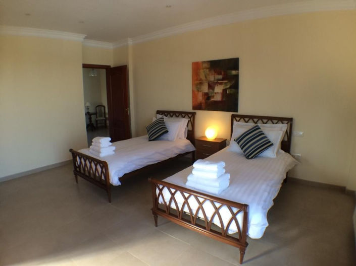 Image No.31-5 Bed Property for sale