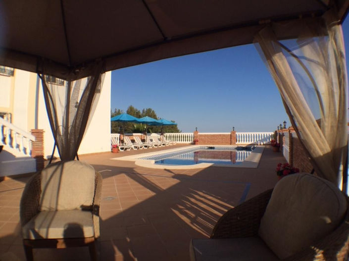 Image No.4-5 Bed Property for sale