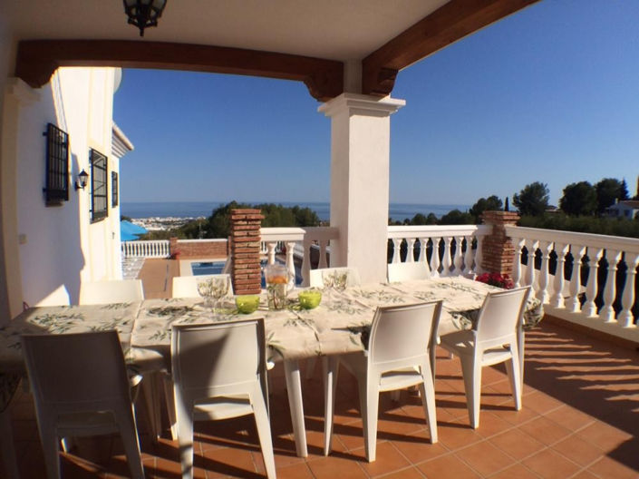 Image No.6-5 Bed Property for sale