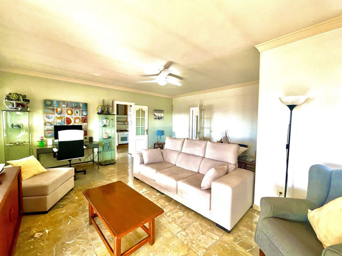 Image No.11-5 Bed Property for sale