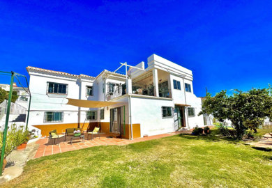 3-e898b2bb2a2fdfd06d2c39894dce8316