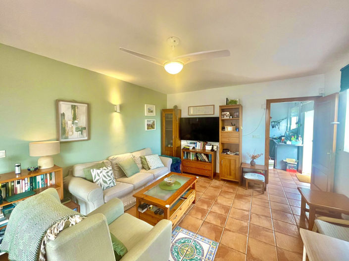 Image No.32-5 Bed Property for sale